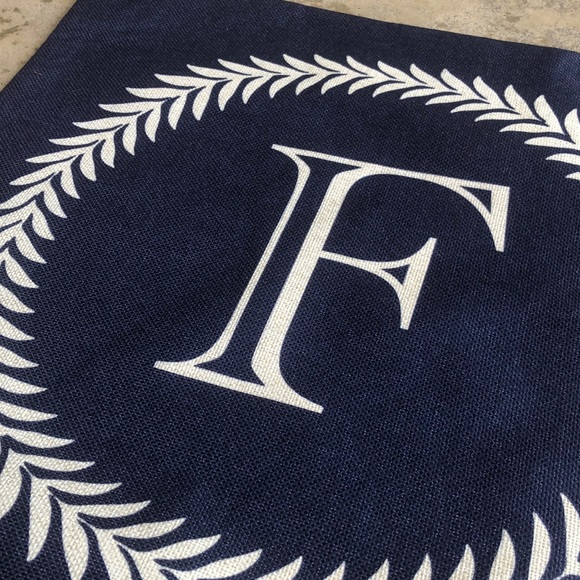 F Pillowcase - Picture 3 of 7